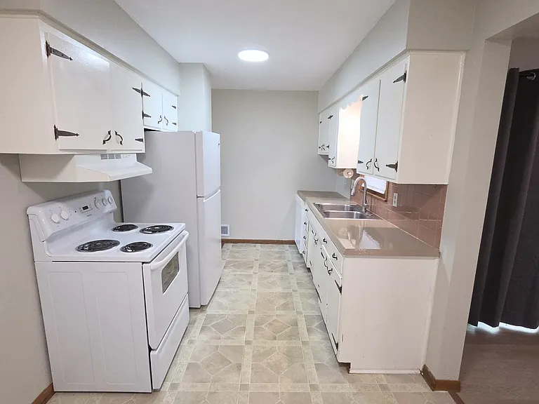 2101 E Ventnor St — Photo 4