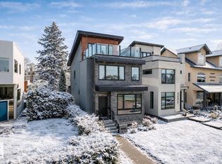 8803 Strathearn Dr NW, Edmonton, AB T6C 4C8