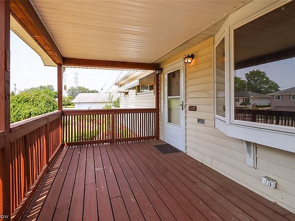 3rd image of 13690 Crestway Dr