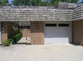 3324 Neerpark Dr, Lincoln, NE 68506