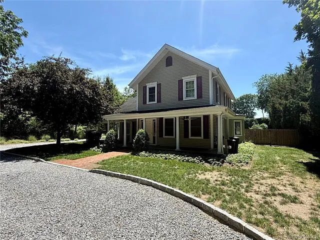 5 bed, 3.0 bath, 2600 sqft, $4,500 — Photo 2