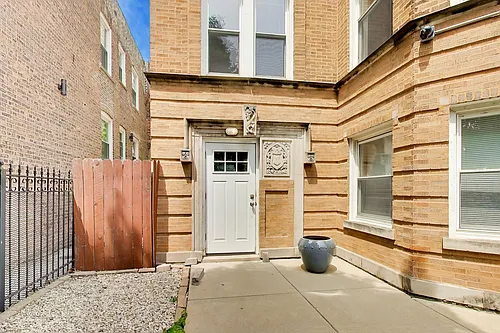 3336 W Evergreen Ave Photo 1