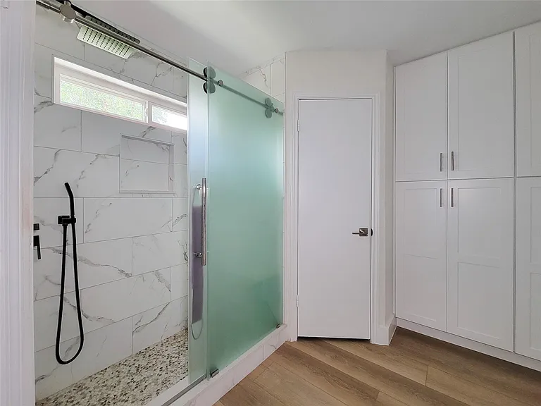 8103 Wind Forest Dr — Photo 19
