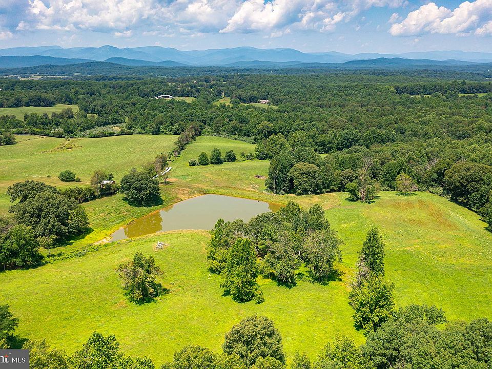 1st image of Holly Hill Farm Ln