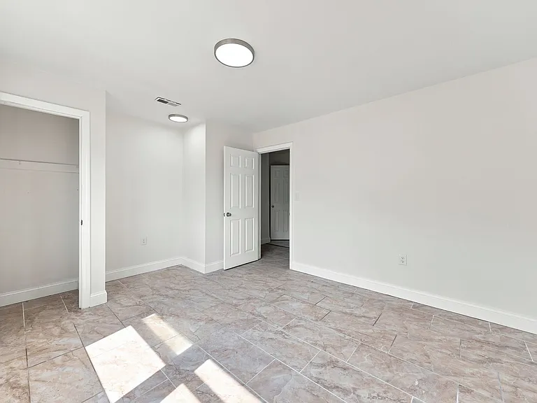 805 W New York Ave — Photo 8