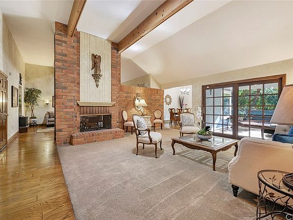 4th image of 561 S Weymouth Ct