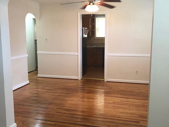 Interior Living Room/Dining Room