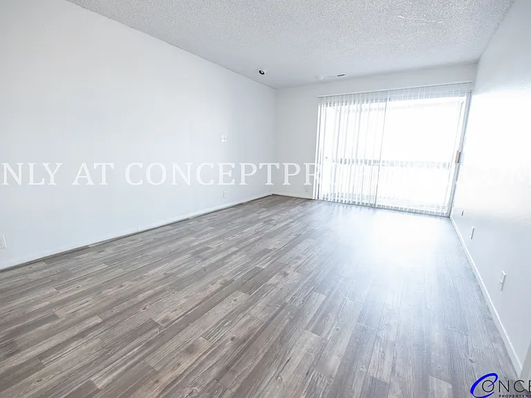 Foothill Terrace — Photo 265