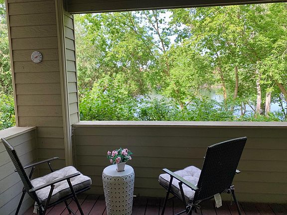 3rd image of 639 N Riverpoint Blvd APT H102