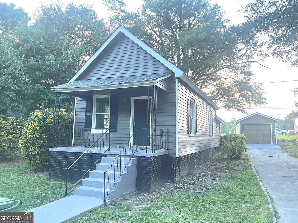 2nd image of 108 3rd St