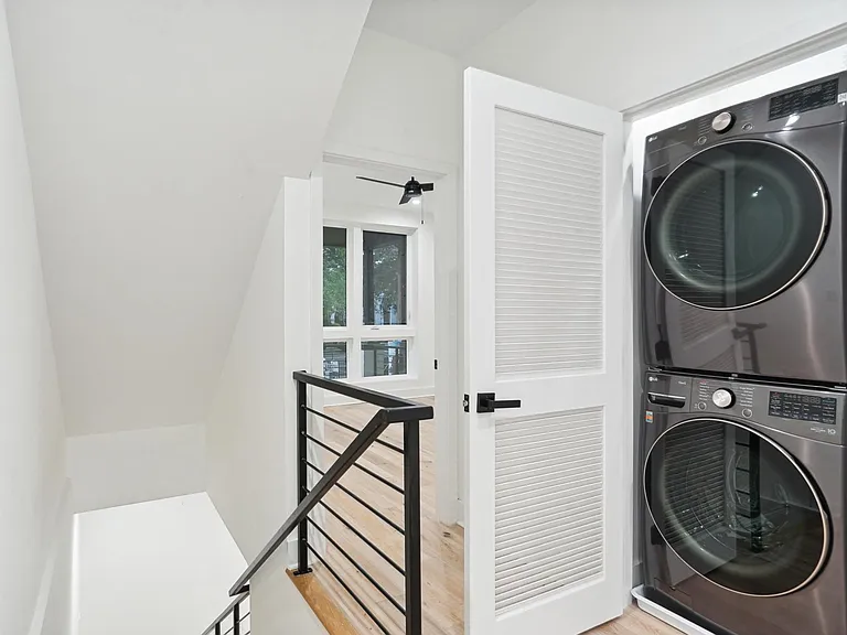 1111 K St NE #2 — Photo 10