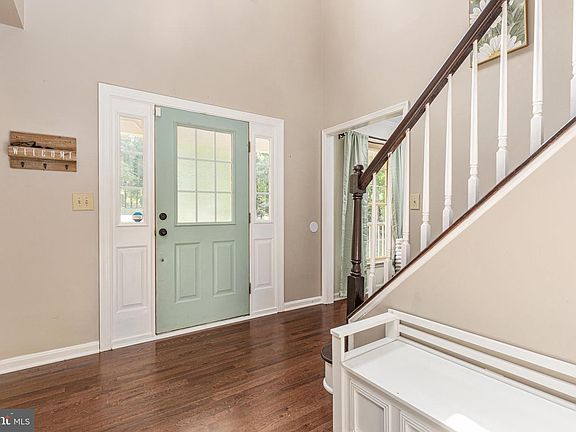 3rd image of 12660 Belleflower Ln