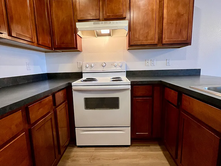 17135 Beers Ave — Photo 9