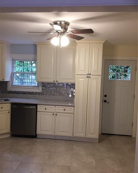 2nd image of 15544 Linden Blvd