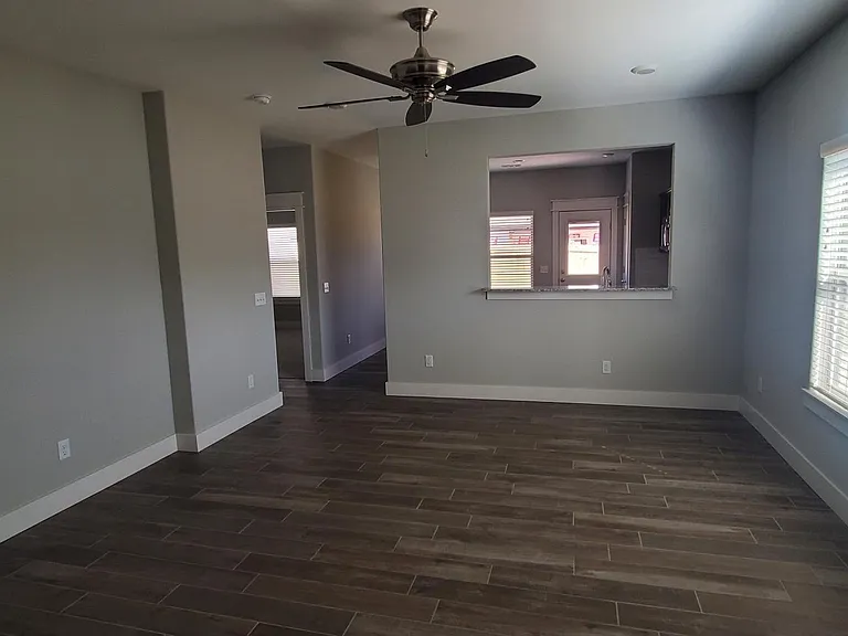 462 Red Robin St — Photo 4