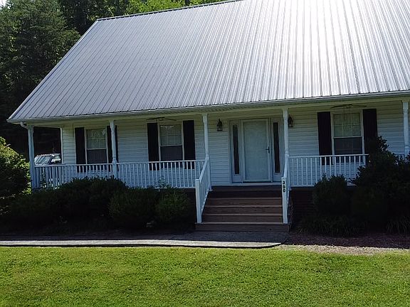2nd image of 300 Carrington Dr