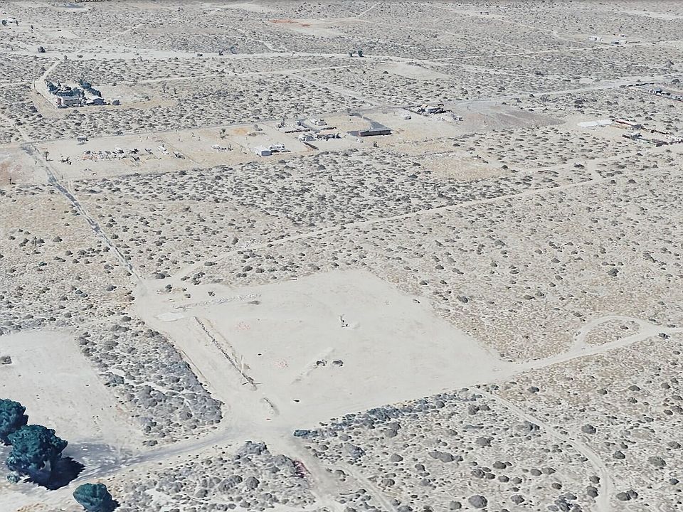2nd image of E Avenue R #2