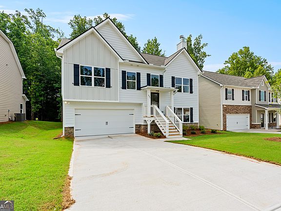 4th image of 491 Charleston Pl