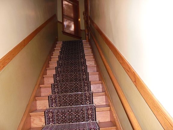 2nd image of 5339 N Winthrop Ave APT 2R