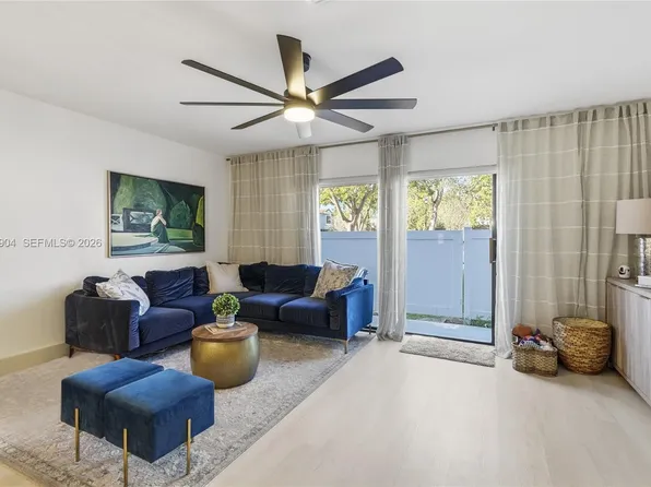 11611 NW 11th St #11611, Hollywood, FL 33026