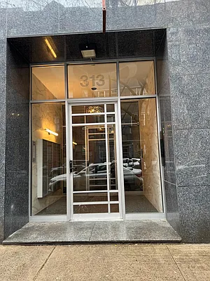 Rented by Manhattan Flats | media 28