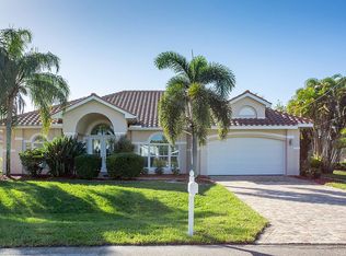 718 SW 49th Ln, Cape Coral, FL 33914