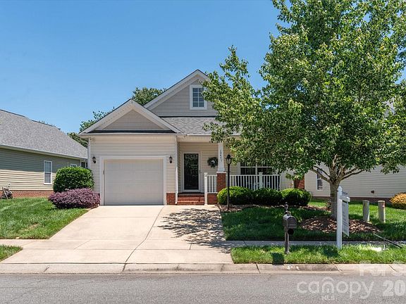 2nd image of 1047 Curry Way