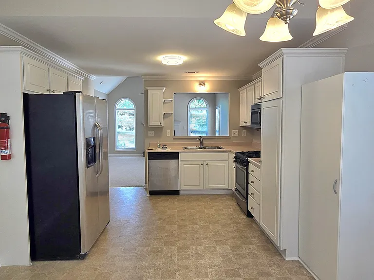 3 Castleton Ct — Photo 13