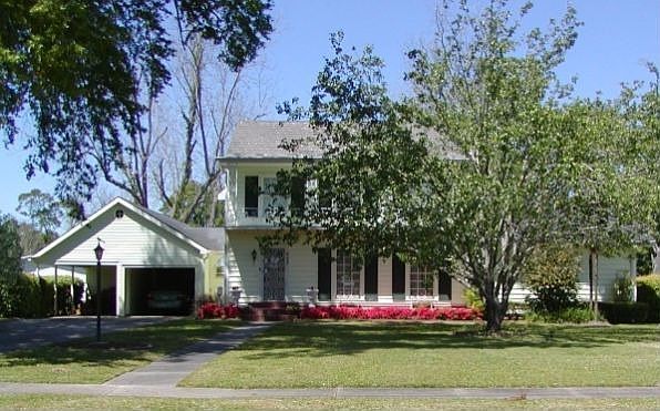422 May Street