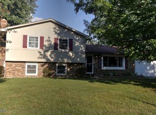 6615 Robinswood St, Portage, MI 49024