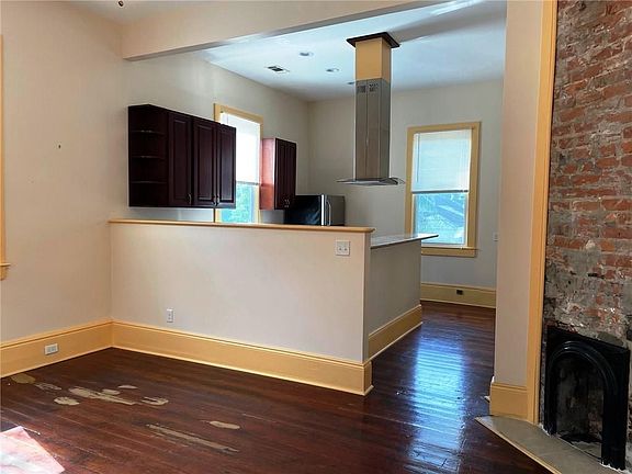 4th image of 840 6th St #A