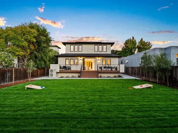 137 Oakview Dr, San Carlos, CA 94070