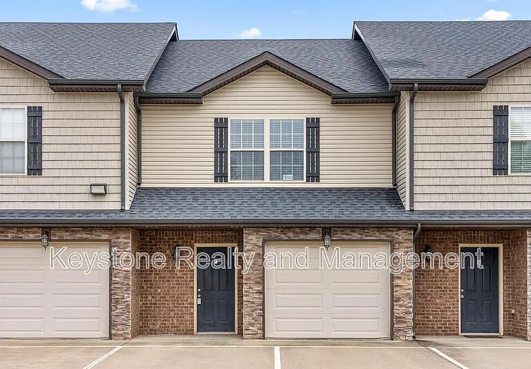 133 Melbourne Dr #F — Photo 1