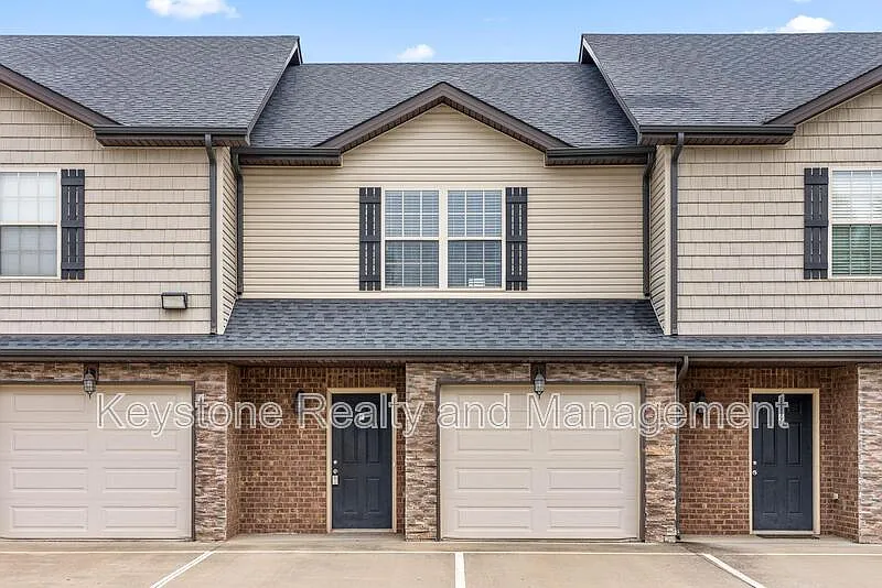 133 Melbourne Dr #F