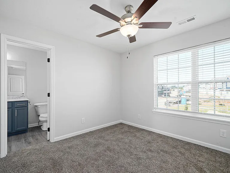 401 Victory Rd — Photo 96