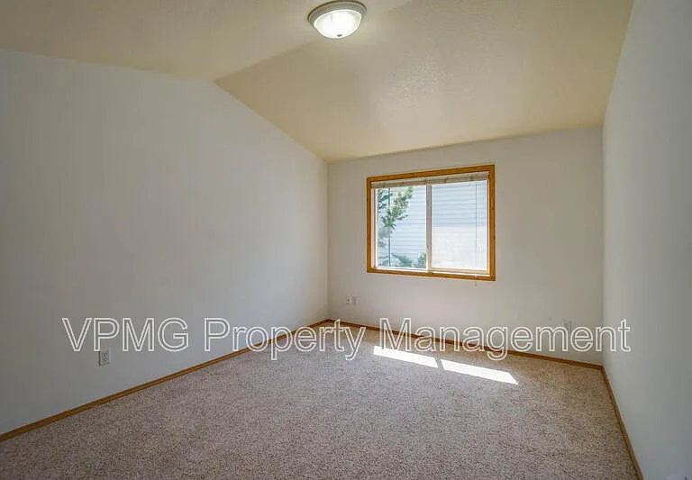 5502 NE 89th Ave — Photo 30