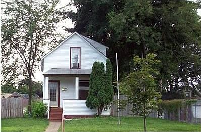 1st image of 1730 7th St E