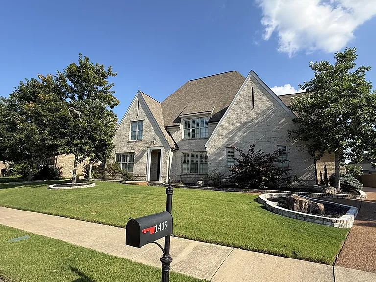 1415 Ollie St — Photo 3