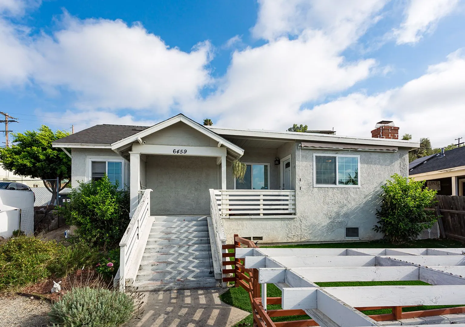Remodeled Craftsman with Large Yard! — Photo 3