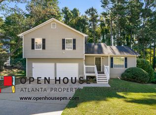 208 Hampton Dr, Dallas, GA 30132