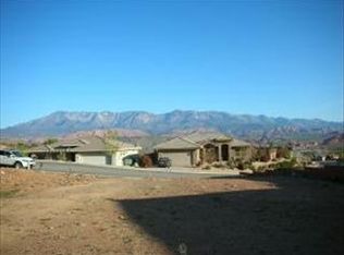 243 S Valley View Dr, Hurricane, UT 84737