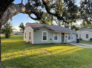 939 Dolby St, Lake Charles, LA 70605
