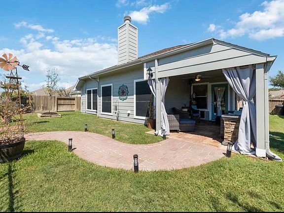2nd image of 22507 Miramar Crest Dr
