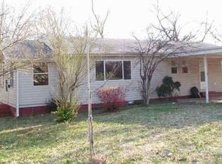 1041 Garfield St, Poplar Bluff, MO 63901