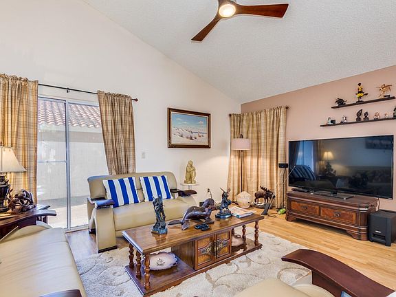 3rd image of 7048 N 28th Dr