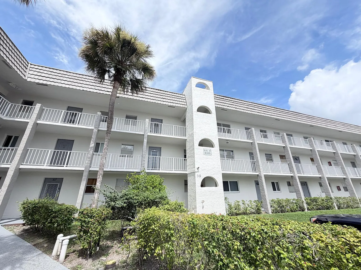2 bed, 850 sqft, $1,800 — Photo 3