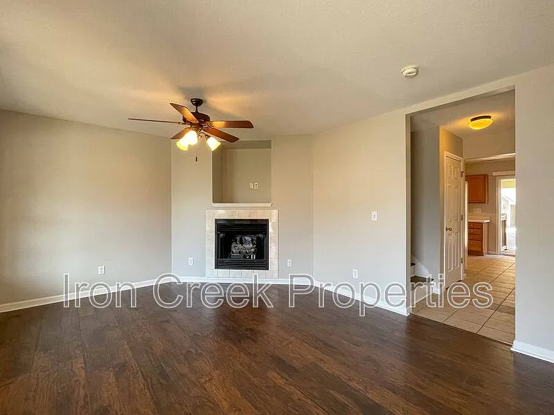 2 bed, 2.5 bath, 1152 sqft, $1,750 — Photo 4