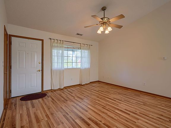 5th image of 3934 Wiston Dr
