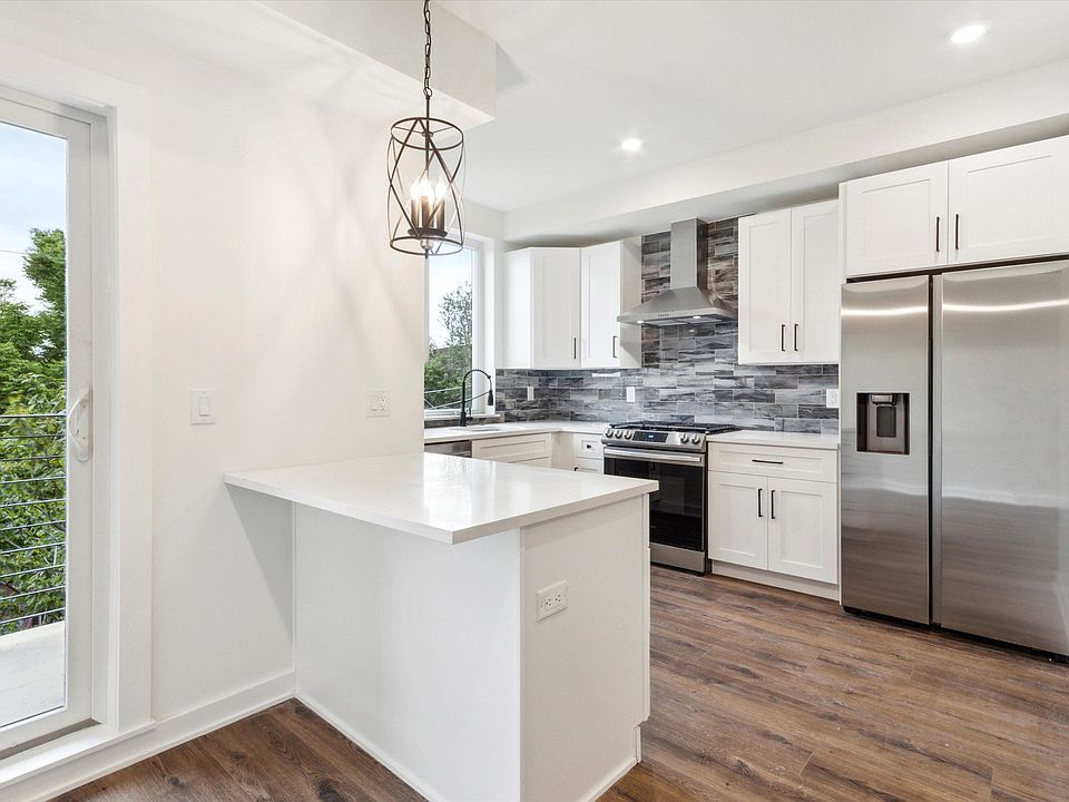 1st image of 1826 Frankford Ave APT 4