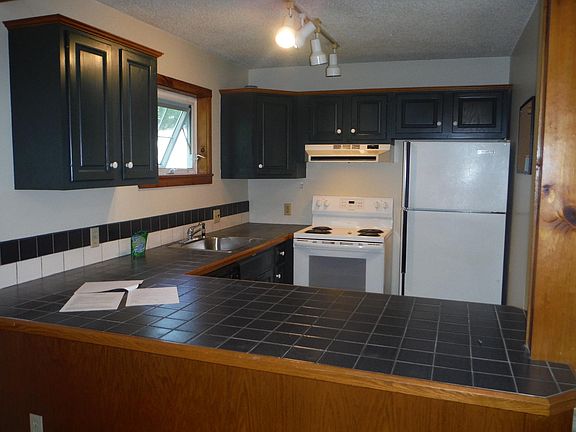 2nd image of 410 W Baldwin Ave #1